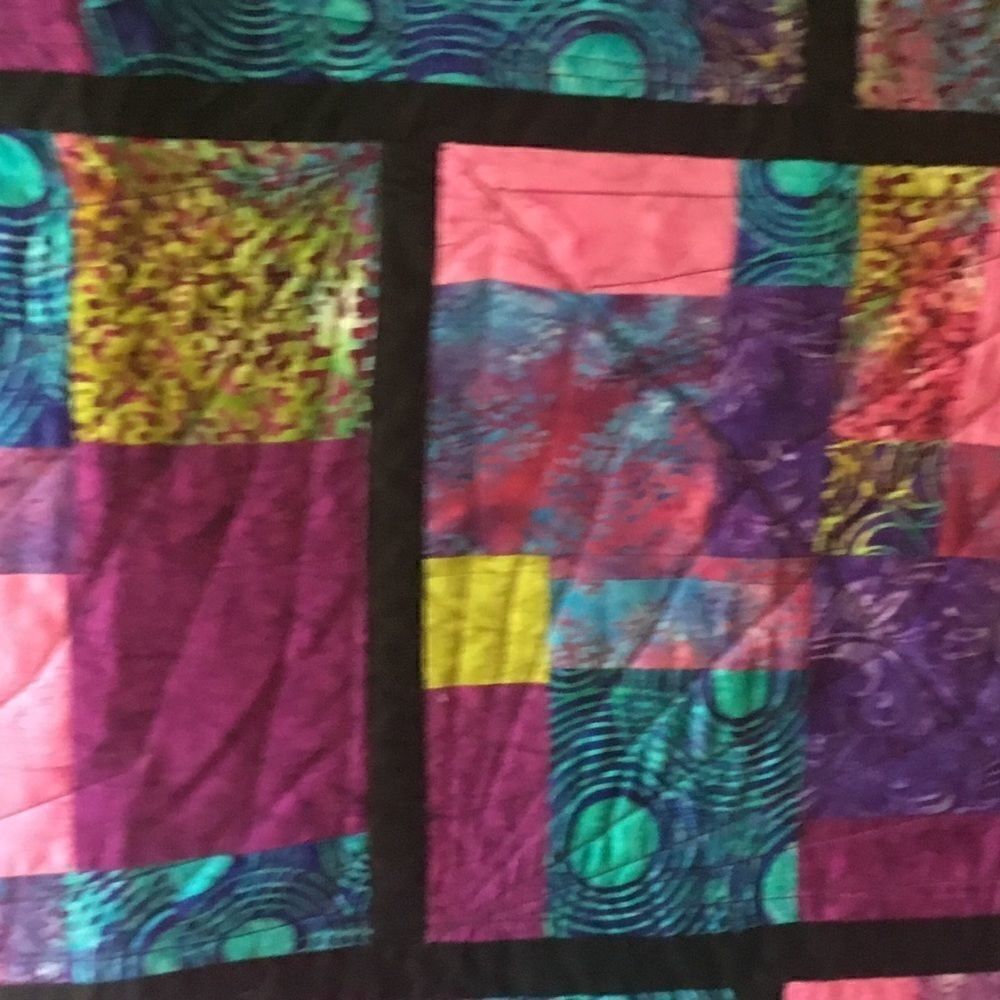 Handmade Quilt   - Picture 7 of 12